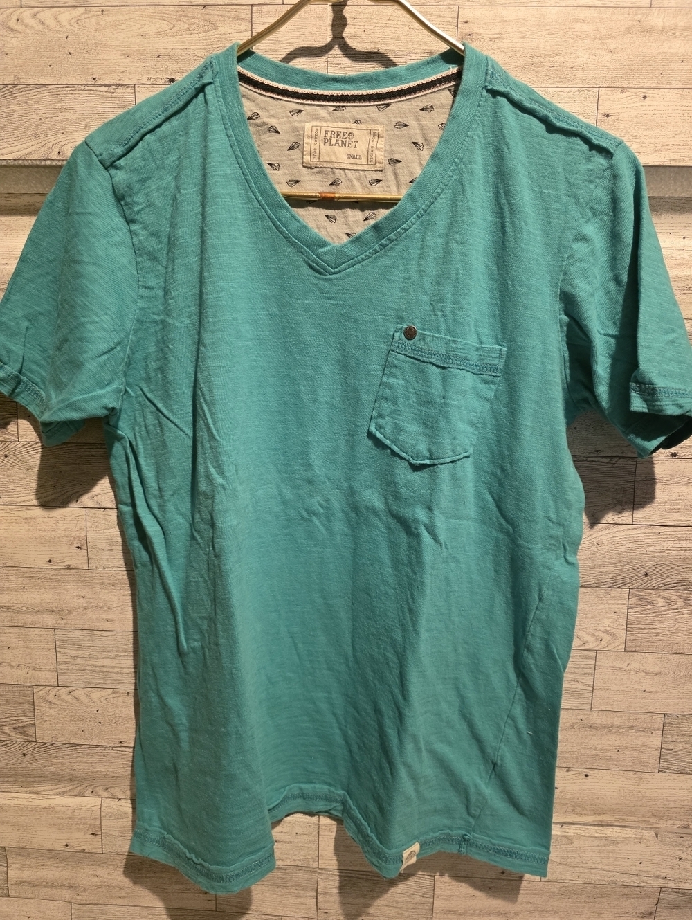 Free Planet Men's Teal Green V-Neck Pocket Tee